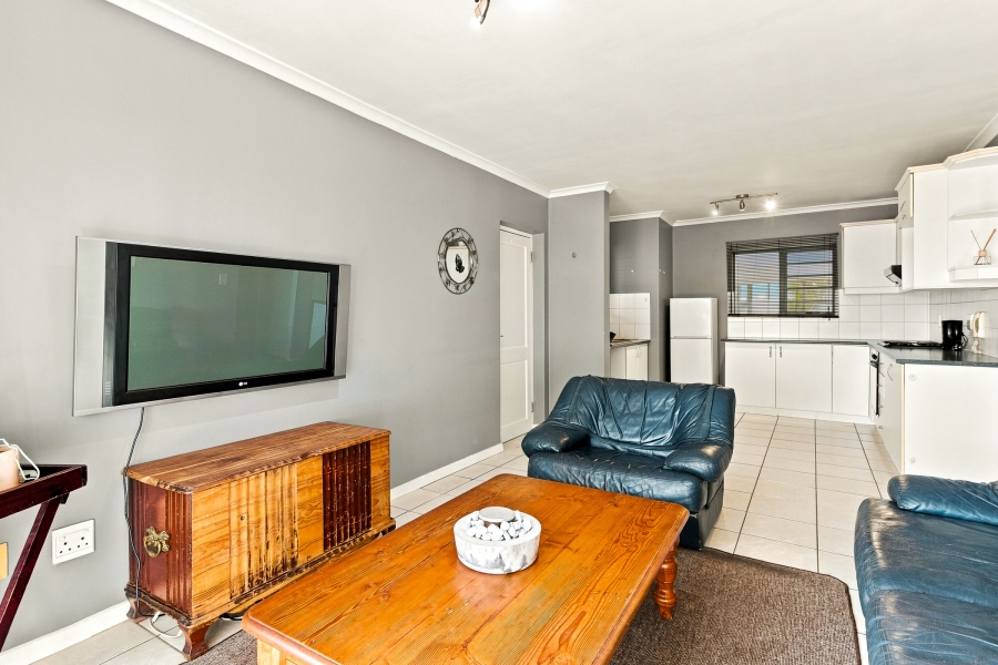 2 Bedroom Property for Sale in Whispering Pines Western Cape
